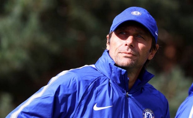 Tương lai chưa rõ, Sanchez và Ozil vẫn rất kiệm lời trên sân tập của Arsenal - Bóng Đá