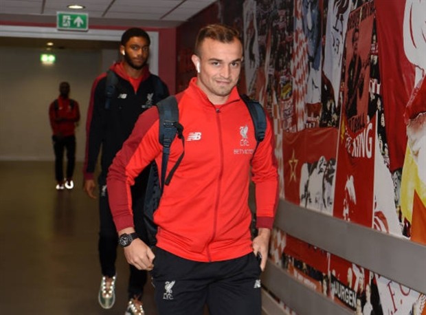Vượt bão chỉ trích, Salah vẫn tươi cười xuất hiện tại Anfield - Bóng Đá