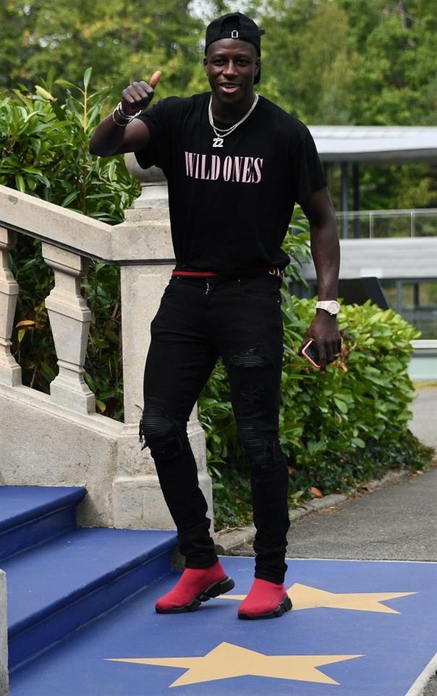 Pogba ngập tràn tình yêu nước khi lên tuyển  - Bóng Đá