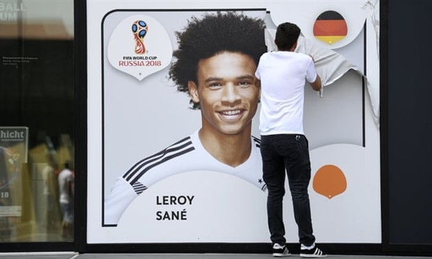 Bỏ qua 'cái tát' tại World Cup, Sane vẫn hồ hởi gặp Low - Bóng Đá