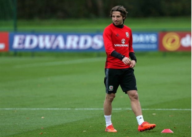 Không dự World Cup, dàn sao Xứ Wales vẫn vui vẻ ngày gặp lại - Bóng Đá