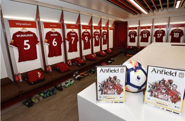 Đồng đội thì hớn hở, Coutinho lại đầy căng thẳng tại Anfield - Bóng Đá
