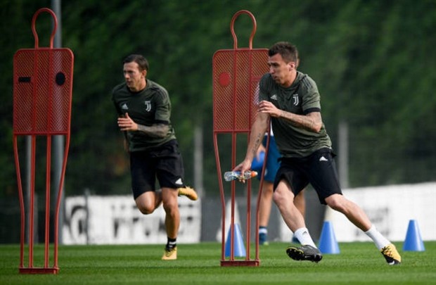 Không còn kỷ lục, Juventus vẫn tự tin trở lại Champions League - Bóng Đá