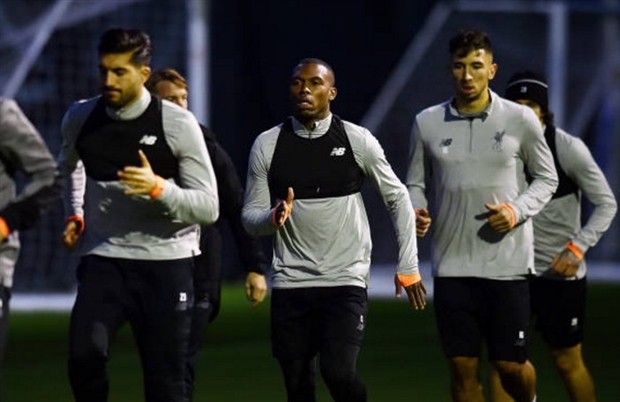 Liverpool bật đèn tập đêm chờ đại tiệc - Bóng Đá
