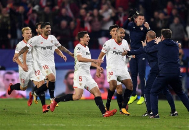 Klopp 'bó tay' khi Liverpool bị Sevilla ghi 3 bàn trong hiệp 2 - Bóng Đá