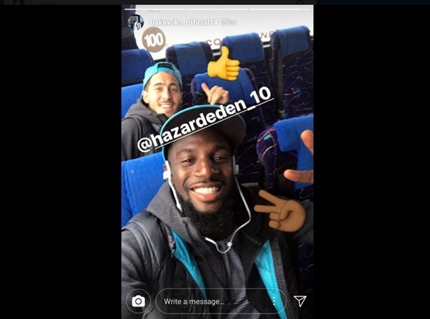 Morata bị đồng đội chơi khăm trong lúc lên đường sang Azerbaijan - Bóng Đá