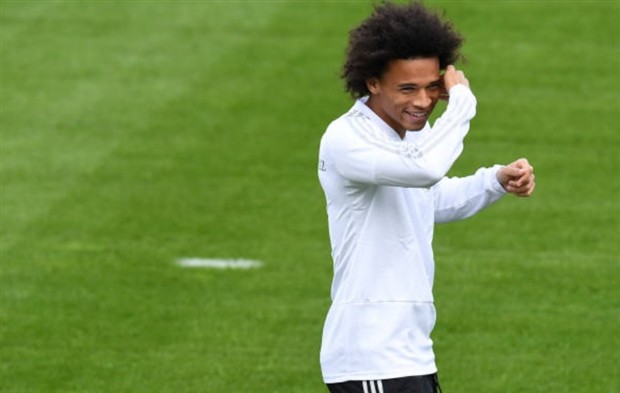 Bỏ qua 'cái tát' tại World Cup, Sane vẫn hồ hởi gặp Low - Bóng Đá