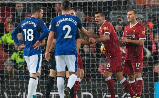 Liverpool mất 3 điểm, Mane cũng đáng trách chẳng kém Lovren - Bóng Đá