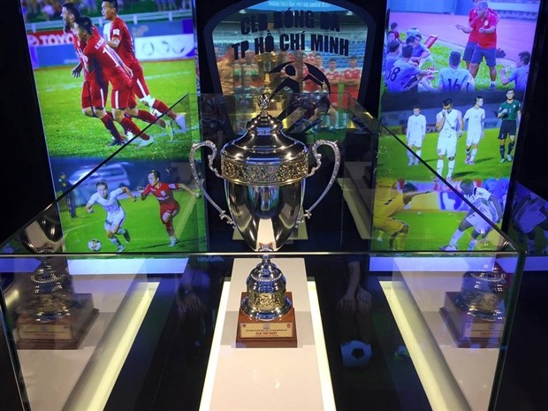 Rodriguez phản ứng thế nào trước tin đồn 'mẹ chồng - nàng dâu' - Bóng Đá