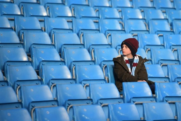 Fan Man City càng háo hức, Guaridola và các học trò càng lo  - Bóng Đá