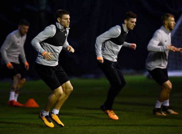 Liverpool bật đèn tập đêm chờ đại tiệc - Bóng Đá