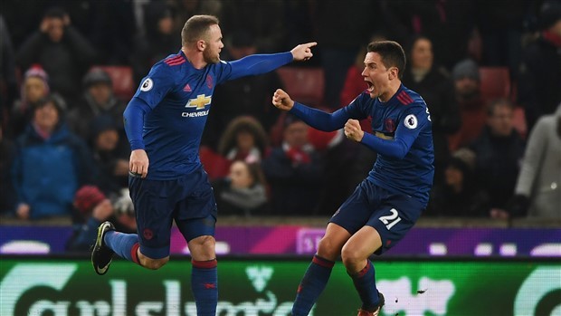Ngày này năm xưa: Rooney chính thức phá kỷ lục của Sir Bobby Charlton - Bóng Đá