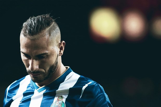 Đội hình 'tuổi hợi' đình đám trong làng túc cầu  - Bóng Đá