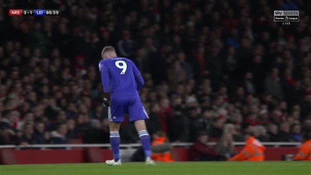 Lộn ruột với giả thuyết 'tế nhị' cho hành động bỏ chạy của Vardy - Bóng Đá