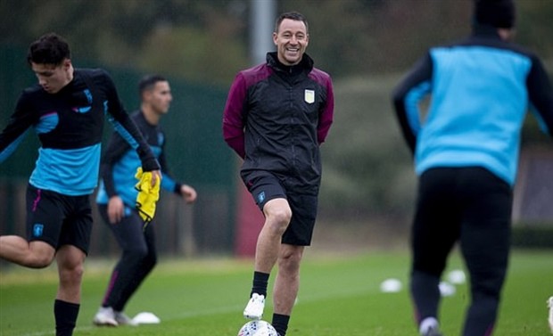 Huyền thoại của Chelsea rạng rỡ trong vai trò mới tại Aston Villa - Bóng Đá