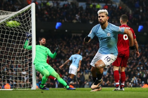 Aguero 2 lần vượt mặt Rooney chỉ sau 1 đêm với Liverpool - Bóng Đá