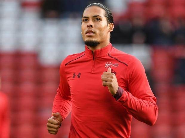Ngày này năm xưa, Van Dijk 'đốt tiền' của Liverpool - Bóng Đá