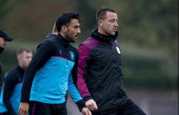 Huyền thoại của Chelsea rạng rỡ trong vai trò mới tại Aston Villa - Bóng Đá