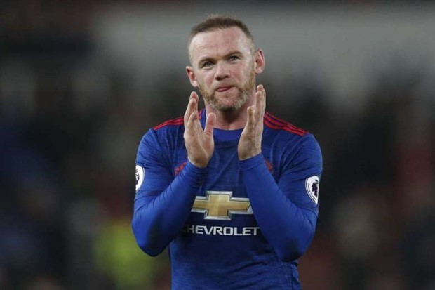 Ngày này năm xưa: Rooney chính thức phá kỷ lục của Sir Bobby Charlton - Bóng Đá