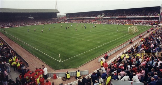 Những SVĐ lừng lẫy một thời đã không còn tồn tại ở Anh - Bóng Đá