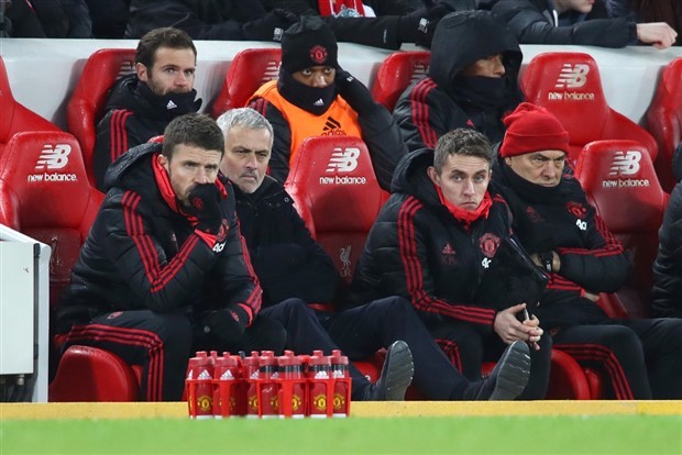 Những con số thảm bại của Mourinho tại Man Utd - Bóng Đá