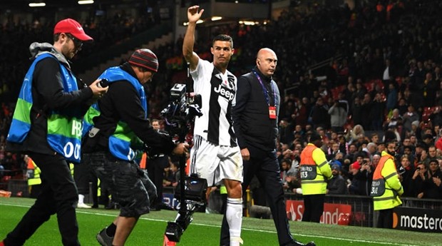 Đối đầu với Man Utd, Ronaldo đã làm được những gì? - Bóng Đá