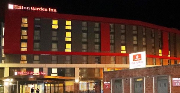 Thần đồng Man Utd hội quân tại Hilton, sẵn sàng nghênh chiến Ronaldo - Bóng Đá