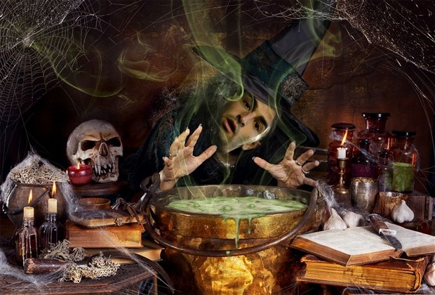 Loạt ảnh mừng Halloween rùng rợn của Liverpool - Bóng Đá