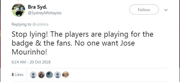 CĐV Man Utd 'tan chảy' với cái ôm giữa Mourinho và Martial - Bóng Đá