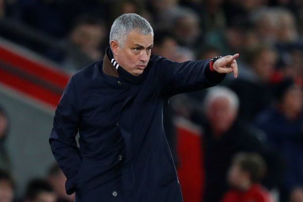 Hughes bị sa thải, Mourinho thì không, công lý ở đâu? - Bóng Đá