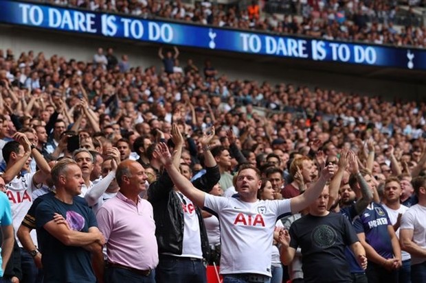Man Utd lọt vào nhóm những đội bóng hút máu fan 'ghê' nhất NHA - Bóng Đá
