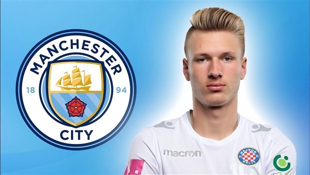 Sốc: 2 tiếng, ký hợp đồng với 22 cầu thủ - Bóng Đá