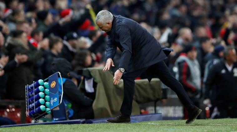 Mourinho không bị UEFA phạt - Bóng Đá