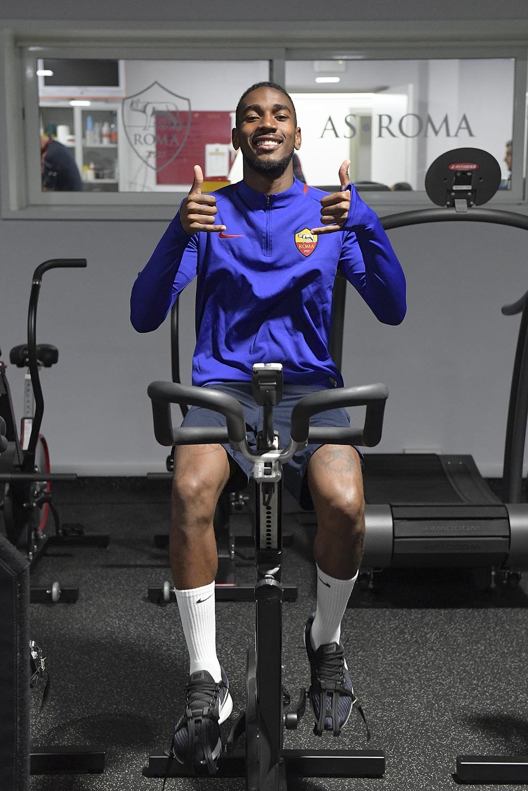 Roma tập luyện - Bóng Đá