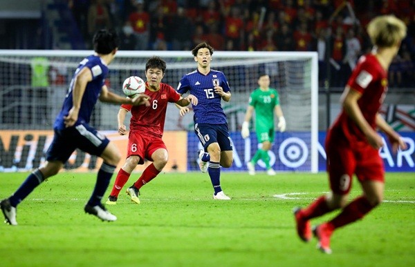 Xuân Trường tiếc nuối khi Văn Toàn bỏ lỡ cơ hội sút tung lưới Nhật Bản - Bóng Đá