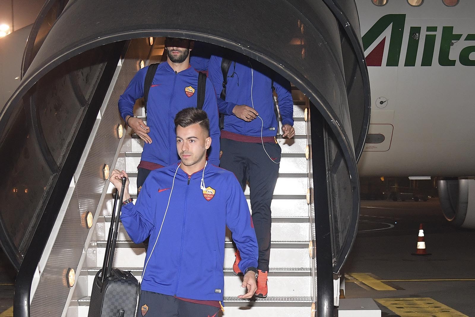 Roma tập luyện - Bóng Đá