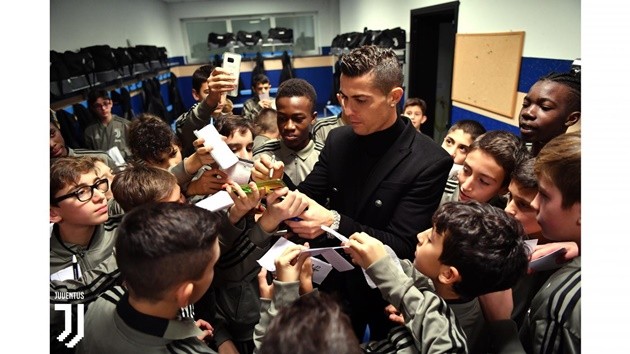 Ronaldo - Bóng Đá