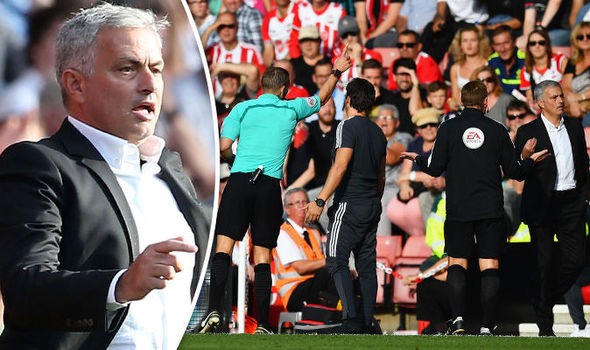 Mourinho cũng không hiểu vì sao bị truất quyền chỉ đạo - Bóng Đá