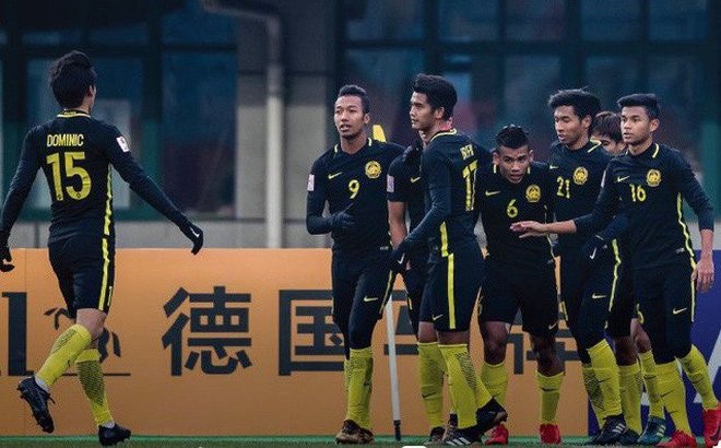 Nữ trọng tài đầu tiên cầm còi ở Bundesliga - Bóng Đá