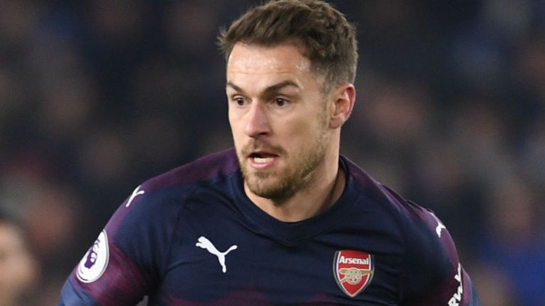 Chuyển nhượng 30/12: Solskjaer chốt 2 vị trí, M.U 'săn' Isco; Sao Chelsea gia nhập Arsenal - Bóng Đá