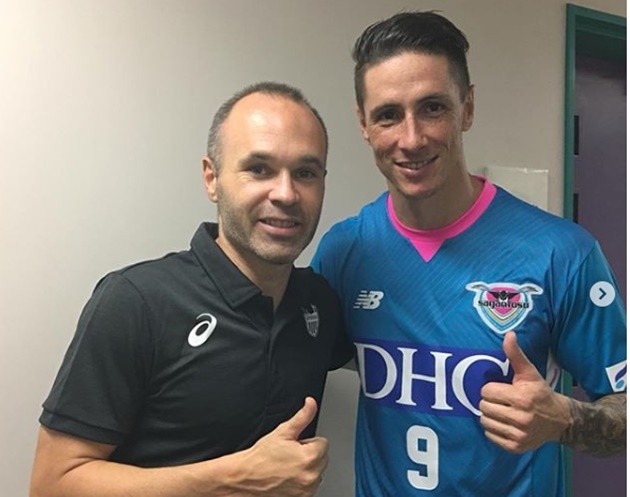 Torres 'mở tài khoản' giúp Sagan Tosu nhấn chìm đội của Iniesta - Bóng Đá
