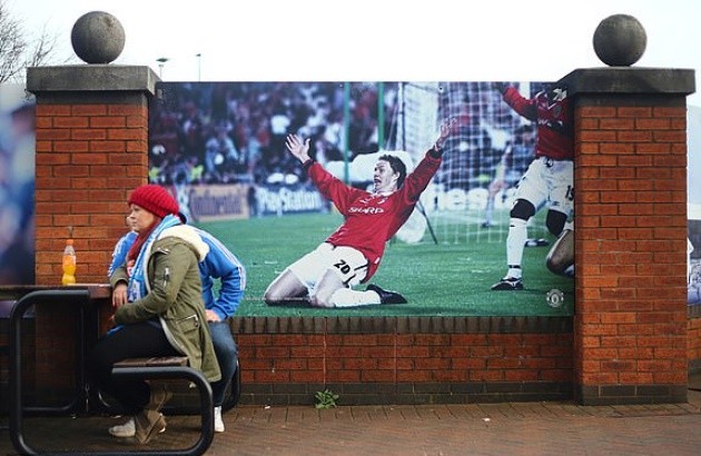 Trận đầu ở Old Trafford, bạn có thấy điều Ole Gunnar Solskjaer làm chưa?  - Bóng Đá