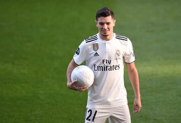 Tất tần tật những cầu thủ đến và đi của 20 CLB Premier League - Bóng Đá