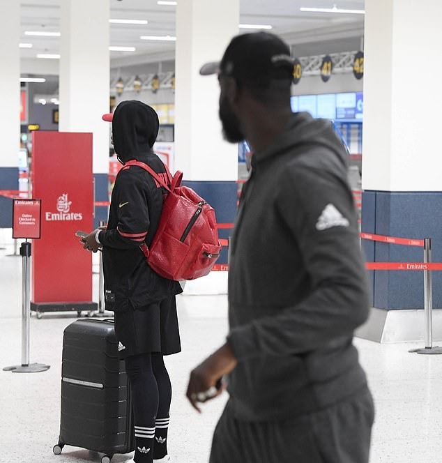 Pogba đã trở lại sau cúp đạp thô bạo của Shelvey - Bóng Đá