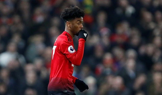 Solskjaer giữ lời hứa, hàng loạt 'măng non' xuất hiện trên sân tập Man Utd - Bóng Đá