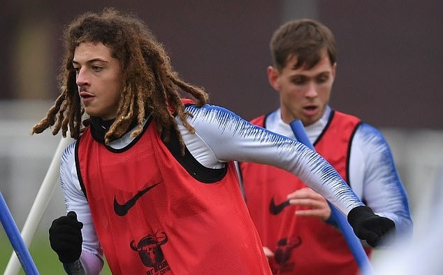 Đụng độ Tottenham, các cầu thủ Chelsea khá căng thẳng - Bóng Đá