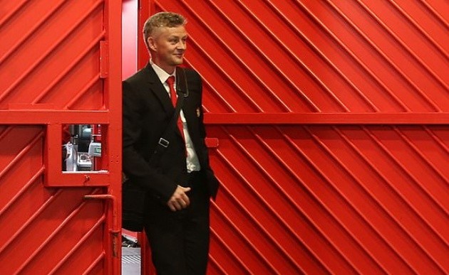 Trận đầu ở Old Trafford, bạn có thấy điều Ole Gunnar Solskjaer làm chưa?  - Bóng Đá