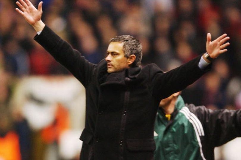 Những gì Mourinho từng nói với Sir Alex đang trở lại ám ảnh ông - Bóng Đá