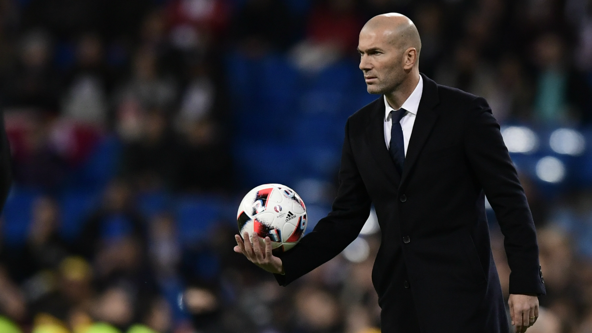 Zidane là hlv tiêu tiền ít nhất dưới thời Perez - Bóng Đá