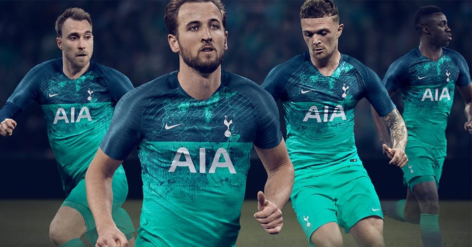 Cận cảnh áo đấu thứ 3 lạ lẫm của Tottenham Hotspur - Bóng Đá